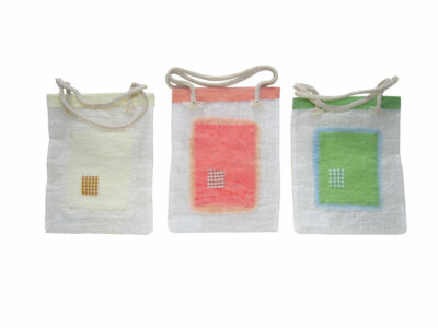 PACK 16 BOLSA RECT.PARCHE COLORES SURTIDO H16.5X13.5CM